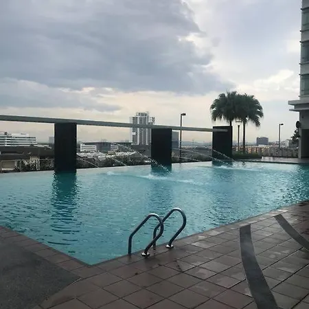 Cozy Shaftesbury High Floor King Bed & Wifi With Parkin Netflix 189 Apartment Cyberjaya Exterior photo