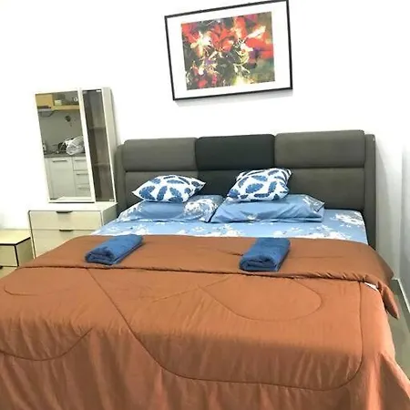 Cozy Shaftesbury High Floor King Bed & Wifi With Parkin Netflix 189 Apartment Cyberjaya Exterior photo