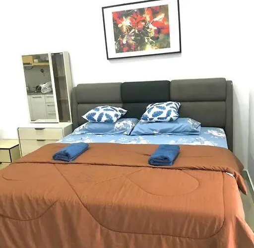 Cozy Shaftesbury High Floor King Bed & Wifi With Parkin Netflix 189