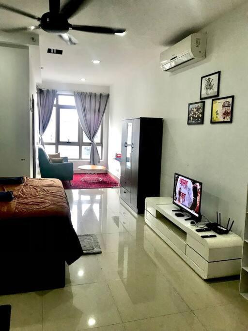 Cozy Shaftesbury High Floor King Bed & Wifi With Parkin Netflix 189 Apartment